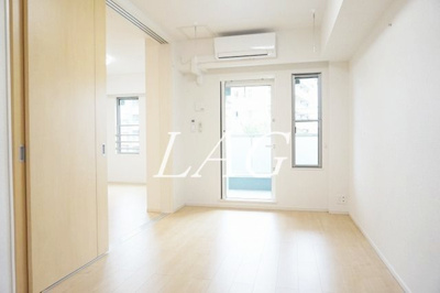 【居間・リビング】 | コンテ・ボヌール | 洋室のお部屋です。
