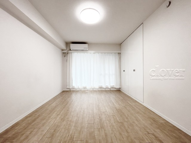 【現況写真】 | オリンポス板橋栄町 | 前面道路と外観の様子です。～即日のご見学可能～　お問合せはお気軽にどうぞ。
