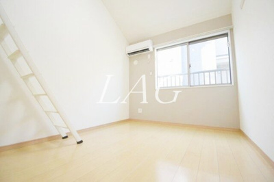 【居間・リビング】 | グロリア溝の口 | 洋室のお部屋です。