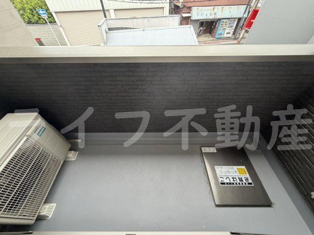 KOGI Residence 岩田町のバルコニー