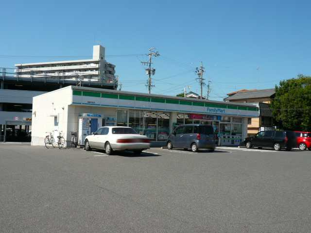 カーサ　デル　ソルの周辺|ファミリーマート岡崎伊賀店まで210ｍ