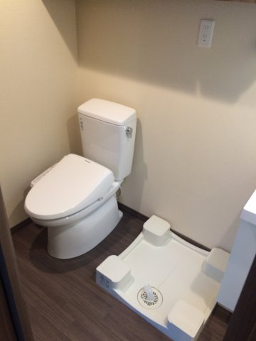 クレヴィスタ⼾越銀座のトイレ|シンプルで使いやすいトイレです