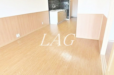 【居間・リビング】 | サンセピア | 洋室のお部屋です。