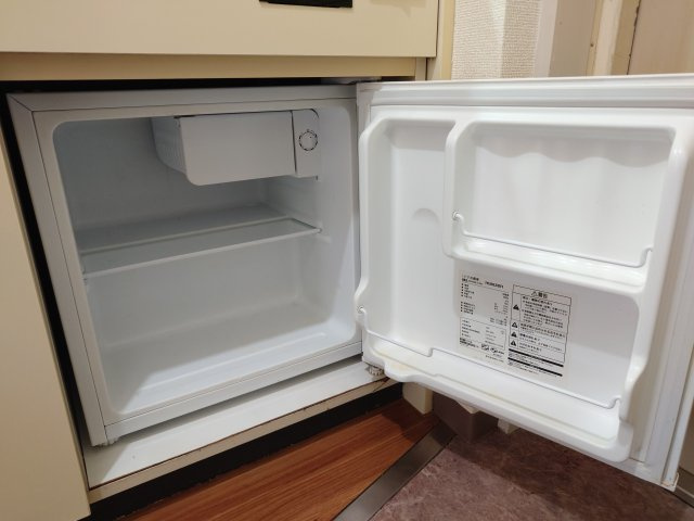 フラット高井戸の設備|ミニ冷蔵庫は残置物（設備対象外）となります。