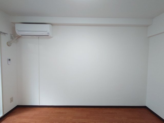 フラット高井戸の居間・リビング|こちらのリビングで趣味の時間をお楽しみください