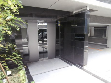 ARTESSIMO GLANZのエントランス