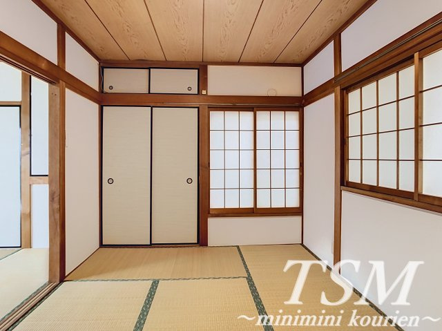 寝屋川市石津元町貸家の玄関