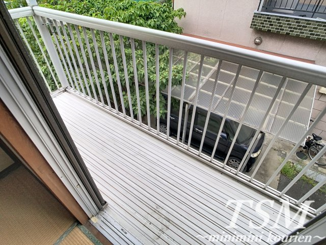 寝屋川市石津元町貸家のバルコニー