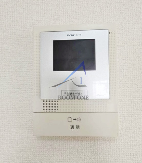マンション中落合ガーデニアのセキュリティ|モニター付きインターホンです。