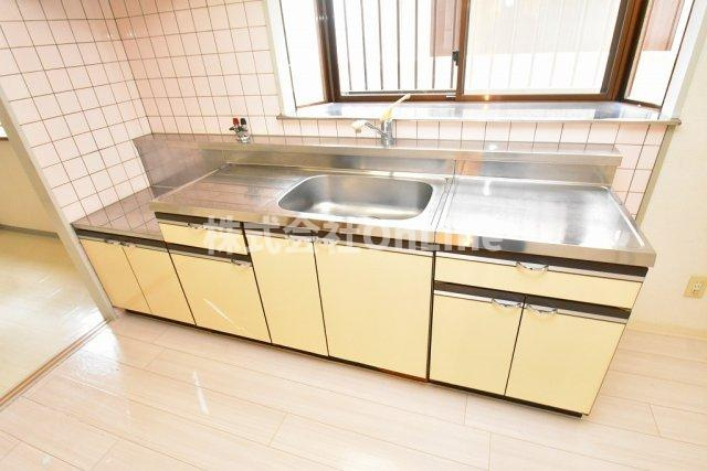 八尾市山本高安町２丁目の賃貸マンションのキッチン