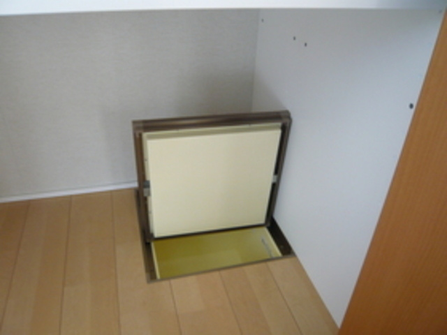 Ｍａｉｓｏｎ　Ｄｏｇｗｏｏｄの設備|★便利な床下収納★