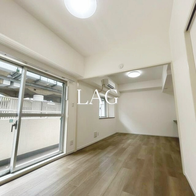 【居間・リビング】 | エヌエフ中浦和 | 洋室のお部屋です。