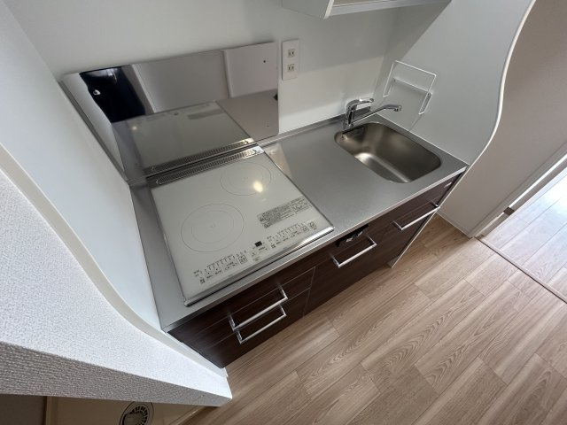 プレリスＮＥＯ大阪十三エルヴィオンのキッチン