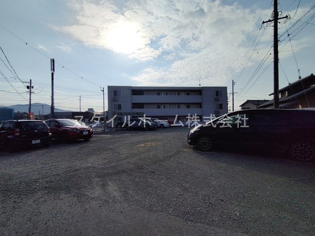 オアシス牛川Ⅱの駐車場