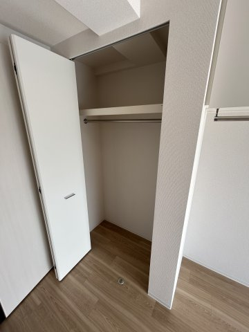 プレリスＮＥＯ大阪十三エルヴィオンの収納