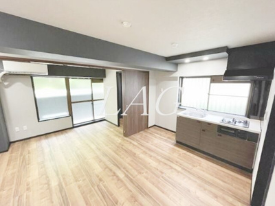 【居間・リビング】 | ReDEAL町屋レジデンス  | 洋室のお部屋です。