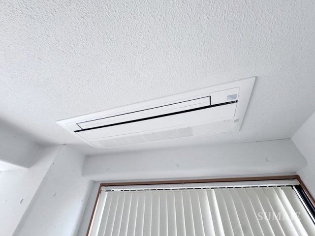IKビルの設備|エアコンです