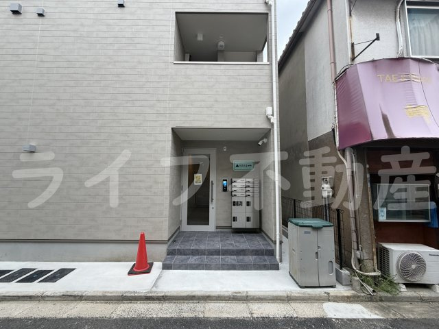 KOGI Residence 岩田町のエントランス