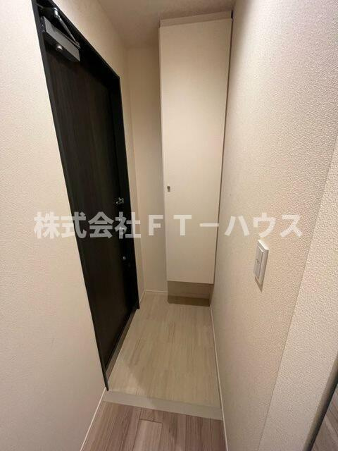 ムーンライト　コントラバスの玄関