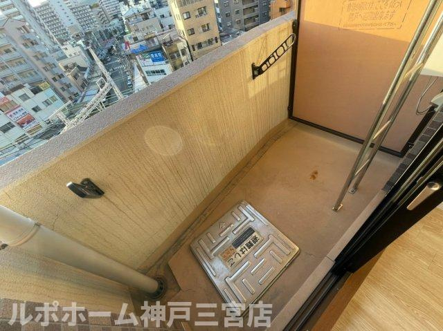 エステムコート神戸元町通のバルコニー