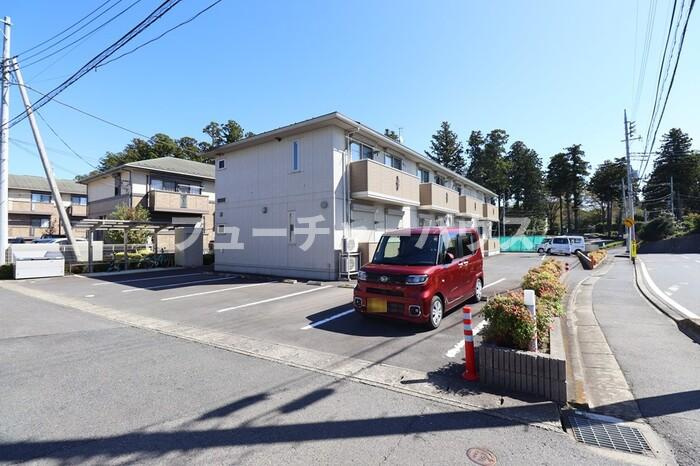 プレアデス見川　Ｆの駐車場