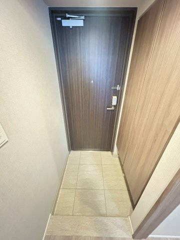 RJRプレシア南堀江の玄関