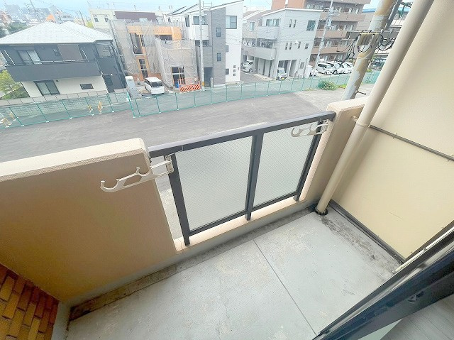 リアライズ西淡路のバルコニー