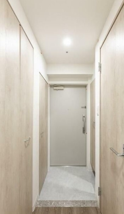 荒川区荒川６丁目の賃貸マンションの玄関