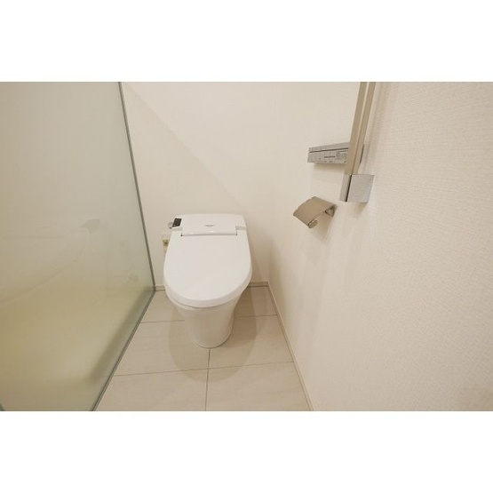 【トイレ】コンフォリア新宿イーストサイドタワー