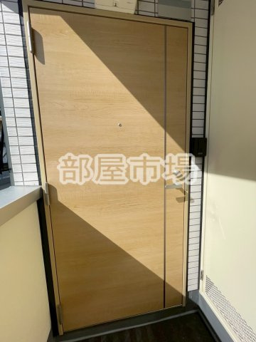 ミライズ南千住の玄関