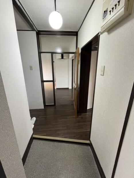 狩口台住宅33号棟の玄関