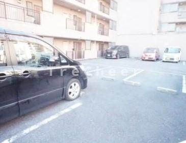 オーベルジュ桐ヶ丘の駐車場