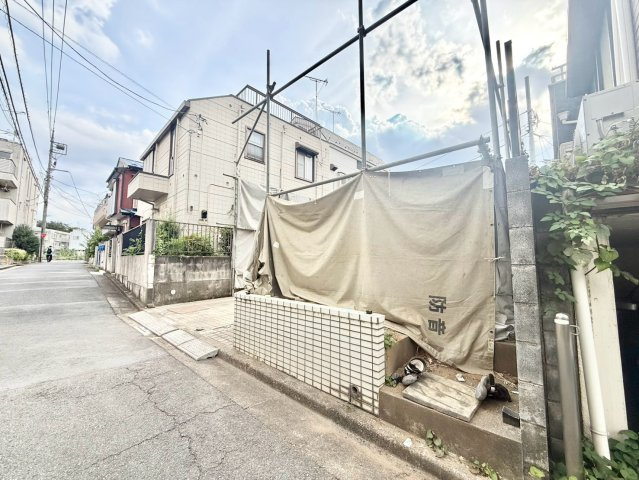 練馬区上石神井1丁目　新築戸建の前面道路含む現地写真|2026.08.09撮影

現地ご見学希望・資料請求などお気軽にお問い合わせ下さい！
03-5990-5201