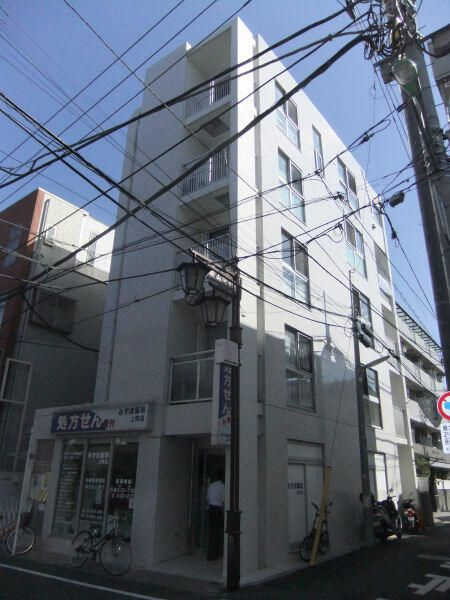 チェリーヒルズの外観