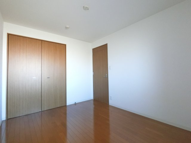 【寝室】