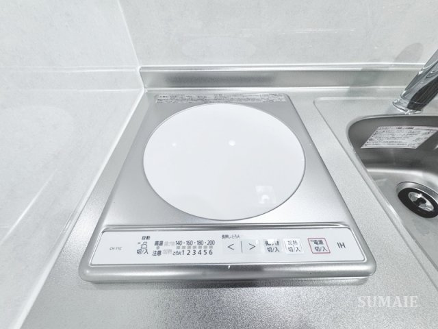 IKフラット3のキッチン|IHコンロです