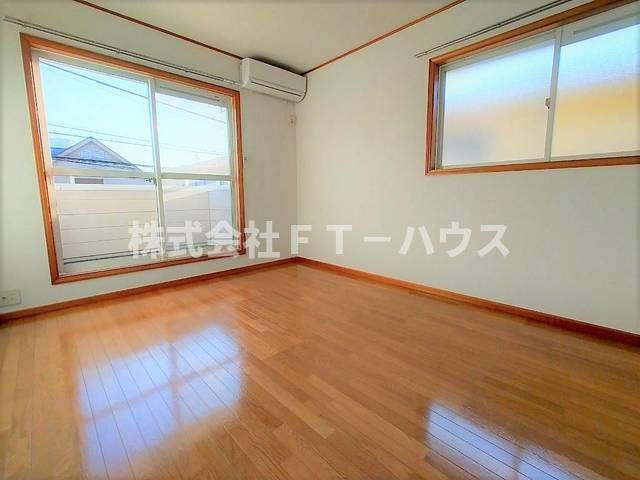 メゾンウエストリバーの寝室