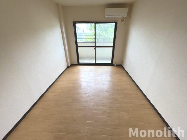 シャトー原山台の洋室