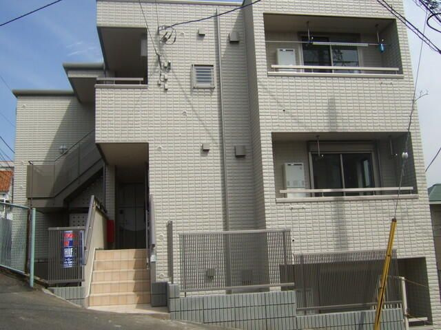 ラフィーネ菊名の外観