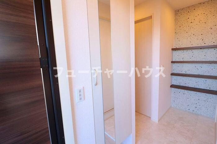 自由が丘ＳＯＨＯの玄関