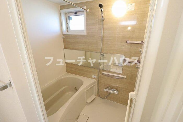 自由が丘ＳＯＨＯの浴室