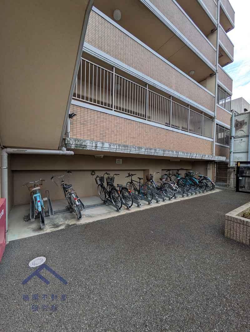 フェスティオＳＡＧＡセントラーレの駐輪場