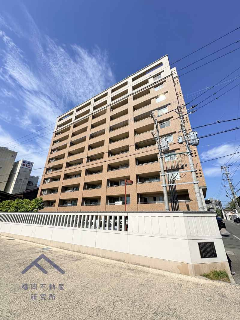 フェスティオＳＡＧＡセントラーレの外観|㈱矢緒規格の旧分譲の「フェスティオ」シリーズ・豊栄建設施工のマンションです。