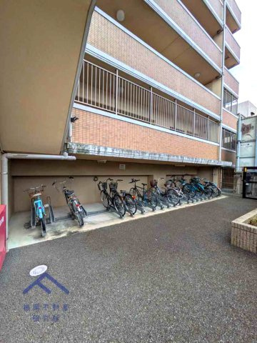 フェスティオＳＡＧＡセントラーレの駐輪場