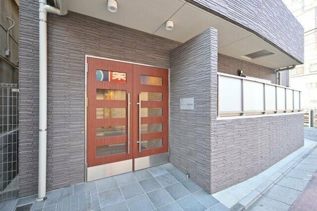 音楽マンション　セレナーデ東長崎のエントランス
