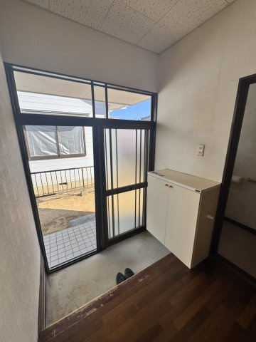 日渡東田戸建の内装