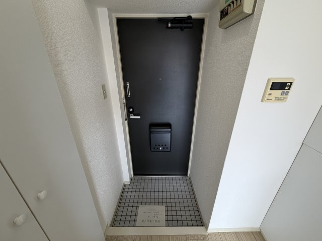 メゾンフィルブロードの玄関