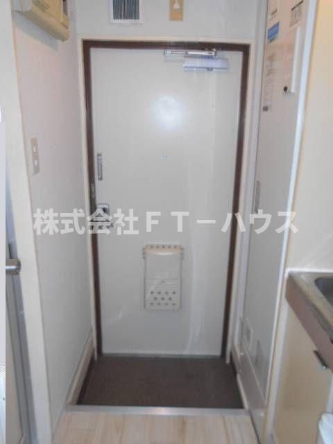 エクセル市川の玄関