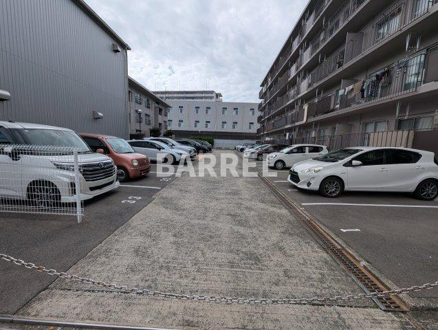 コーポ加島　Part１　A棟の駐車場