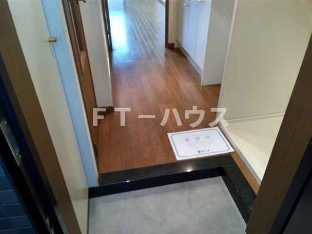 リバレインの玄関